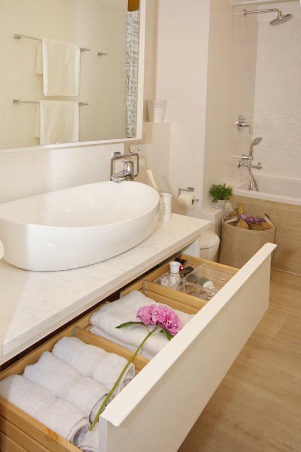 Lighthouse Central Apartments โอมิช ภายนอก รูปภาพ
